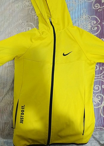Sarı Nike Kapüşonlu Hırka