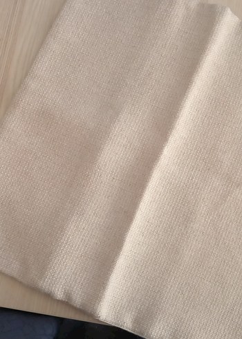 Bej renginde 4 tane 42-42cm yastık kılıfı