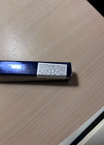 Estée Lauder 222 Parlak Bej Ruj - Görsel 3