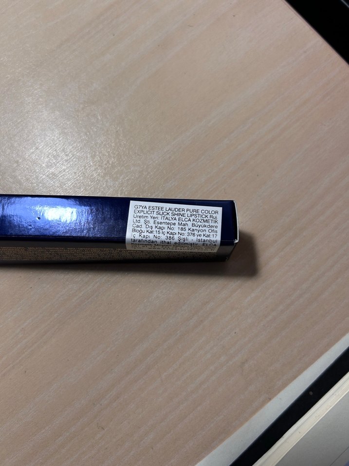 Estée Lauder 222 Parlak Bej Ruj - Görsel 3