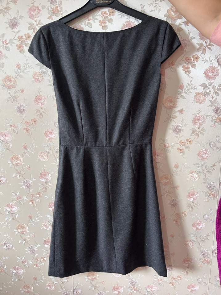 Gri Yün Yargıcı Elbise - Görsel 2