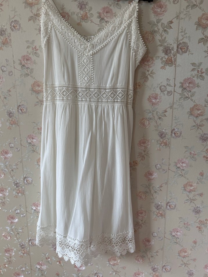 Dantel Detaylı Beyaz Bohem Midi Elbise - Görsel 2