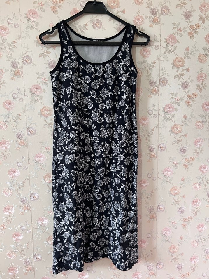 Lacivert Çiçek Desenli Kolsuz Midi Elbise - Görsel 2