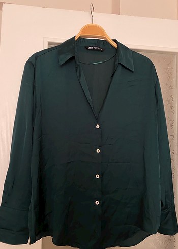 Zara Düğmeli, Yaka Detaylı Kadın Yeşil Saten Gömlek