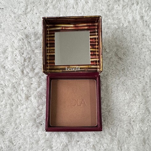 Benefit Cosmetics Benefit Hoola