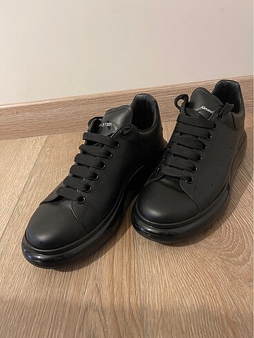 Alexander McQueen Alexander McQueen Orjinal !!
