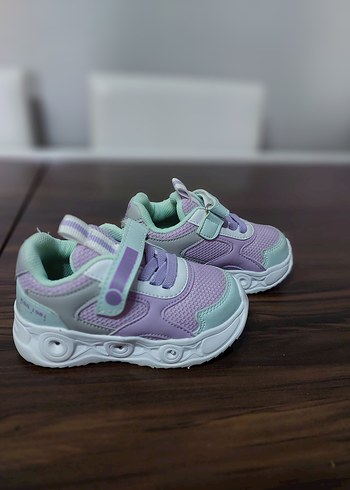 Kız Çocuk Mor Velcro Spor Ayakkabı - Görsel 2