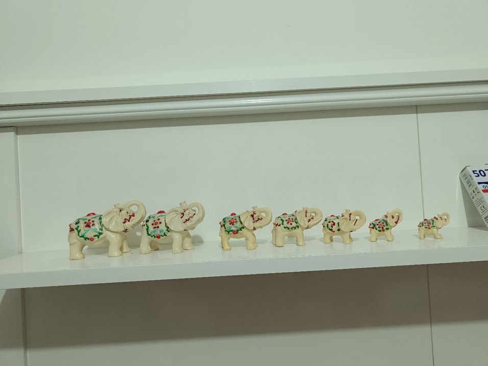 Renkli Desenli Beyaz Fil Biblo Seti - Görsel 2