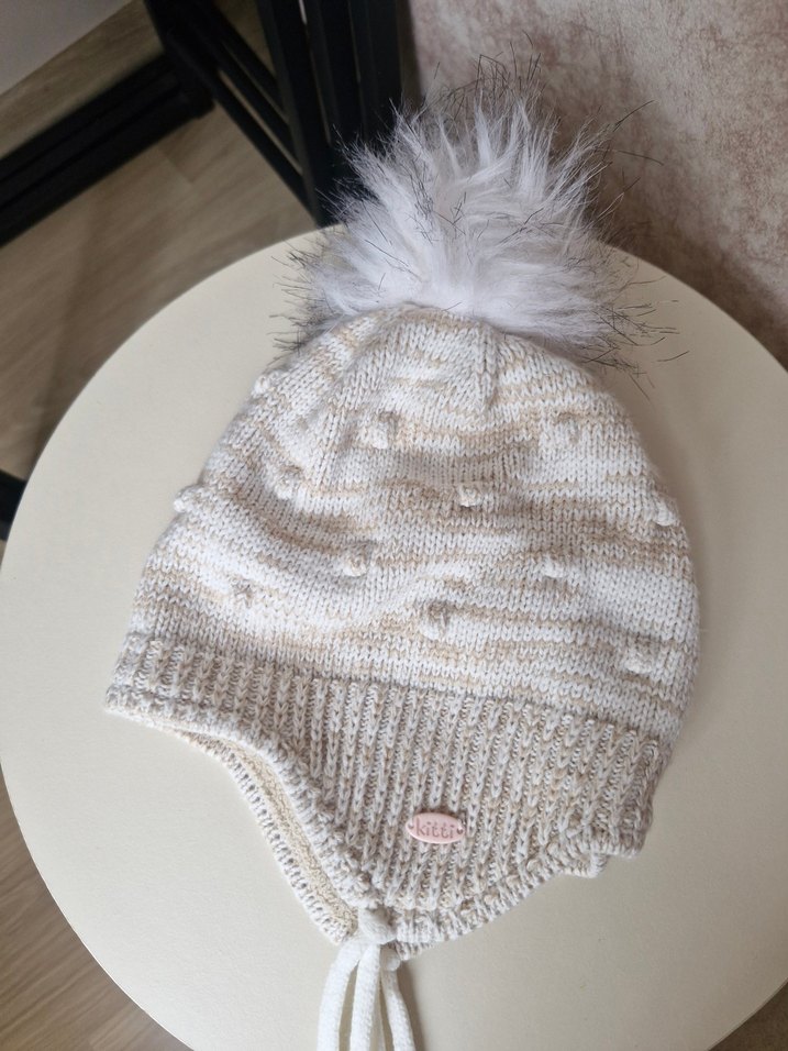 Gri Nakışlı Beyaz Örgü Çocuk Bere - Görsel 2