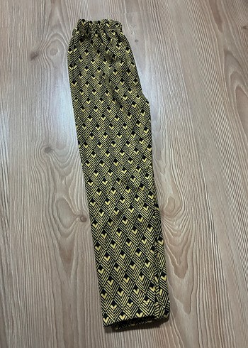 Kız Çocuk Sarı Yılan Desenli Tayt - Görsel 2