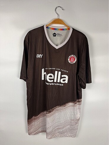 FC ST. Pauli Ev Sahibi Forması
