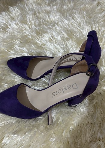 Mor Süet Tokalı Kadın Topuklu Ayakkabı - Görsel 2