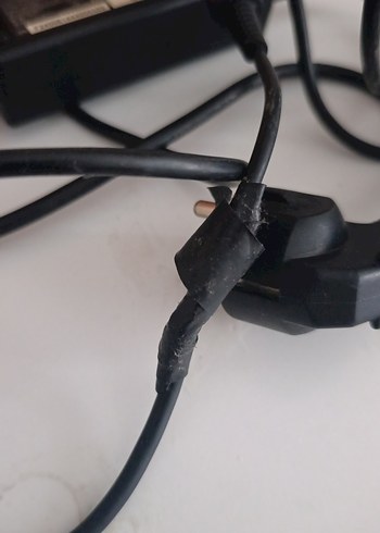 Siyah HP Dizüstü Bilgisayar Şarj Adaptörü - Görsel 3