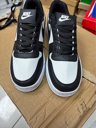 Nike spor ayakkabı