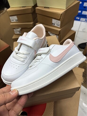 Nike Kız çocuk spor ayakkabı