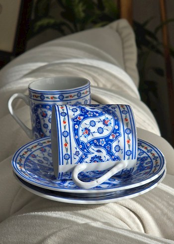 Renkli Mavi Çiçek Desenli Kahve Fincanı Seti