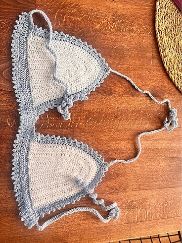 Tasarım örme bikini üstü