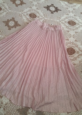 Pembe Piliseli Puantiyeli Midi Boy Etek