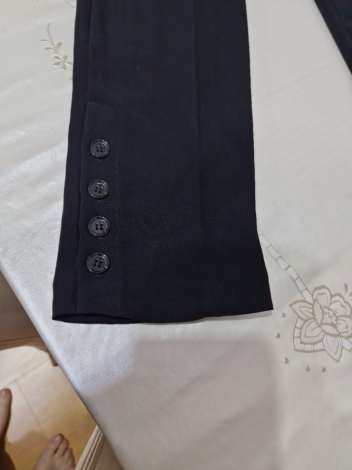 Kadın Siyah Pilili Ofis Kumaş Pantolon - Görsel 3