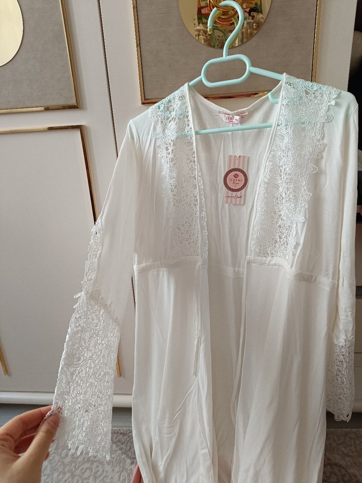 jeremi Nakış Detaylı Beyaz Bohem Kadın Sabahlık - Görsel 2