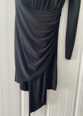 Siyah Drapeli Tek Kollu Elbise - Görsel 3
