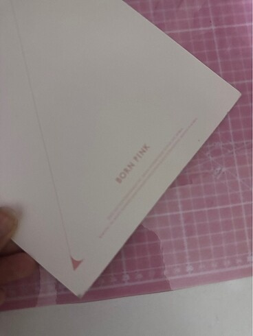 xs Beden Lisa Orj Born Pink posterr