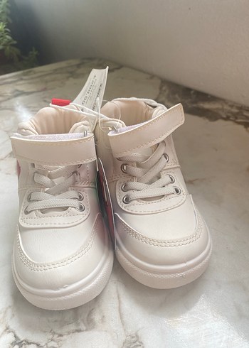 Beyaz Erkek Çocuk Örümcek Adam Desenli Spor Ayakkabı - Görsel 3