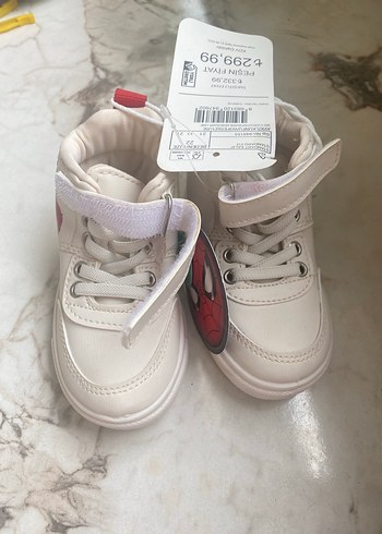 Beyaz Erkek Çocuk Örümcek Adam Desenli Spor Ayakkabı - Görsel 4