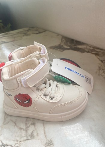 Beyaz Erkek Çocuk Örümcek Adam Desenli Spor Ayakkabı - Görsel 2