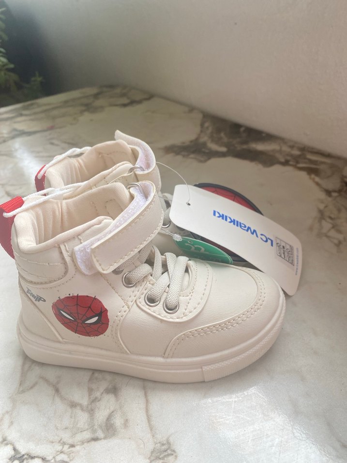 Beyaz Erkek Çocuk Örümcek Adam Desenli Spor Ayakkabı - Görsel 2