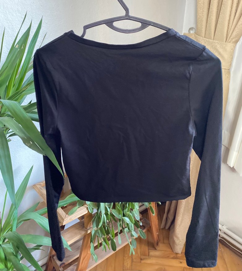 Siyah Uzun Kollu Crop Top - Görsel 4