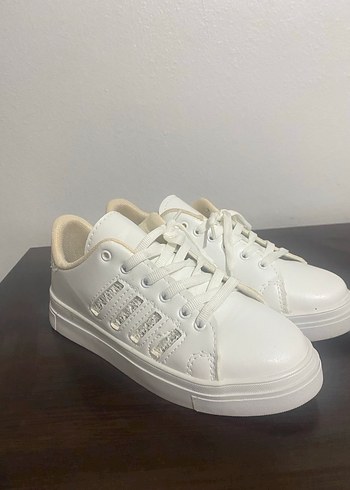 Beyaz simli Bağcıklı Spor Ayakkabı - Görsel 3