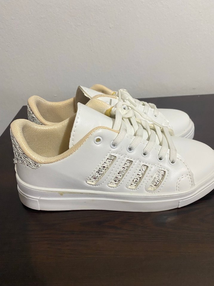 Beyaz simli Bağcıklı Spor Ayakkabı - Görsel 2