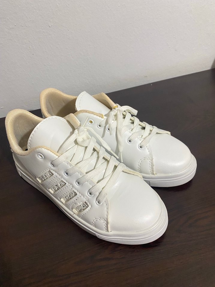 Beyaz simli Bağcıklı Spor Ayakkabı - Görsel 4