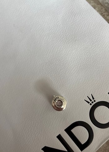 Bej Renkli, Düğmeli Kadın Charm - Görsel 2