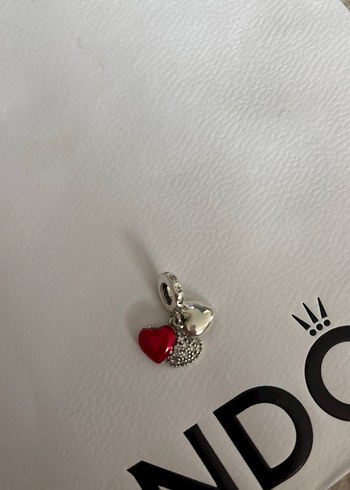 Zincir Detaylı Yılan Desenli Beyaz Charm - Görsel 2