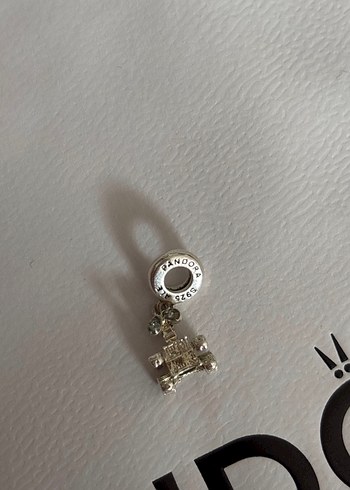 Boncuk İşlemeli Altın Renkli Kadın Charm - Görsel 2