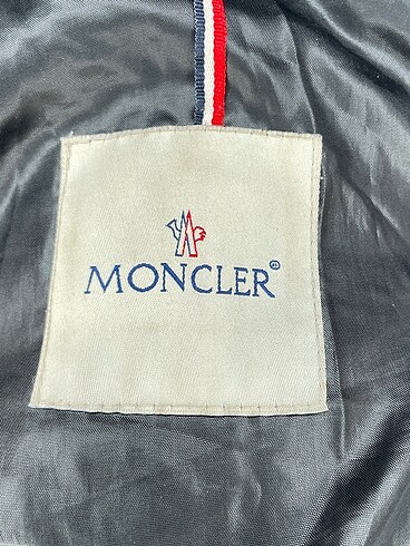 s Beden siyah Renk Moncler Mont %70 İndirimli.