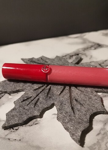 Beden Giorgio Armani lip maestro 512