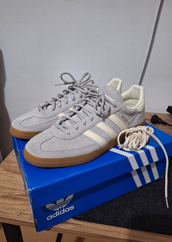 Adidas 42