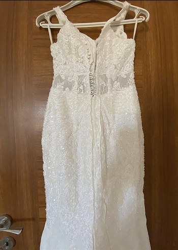 V Yaka İnce Askılı Beyaz Denizkızı Gelinlik - Görsel 4