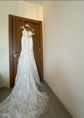 V Yaka İnce Askılı Beyaz Denizkızı Gelinlik - Görsel 2