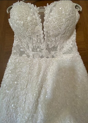 V Yaka İnce Askılı Beyaz Denizkızı Gelinlik - Görsel 3