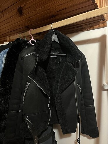 Stradivarius içi suni kürklü ceket