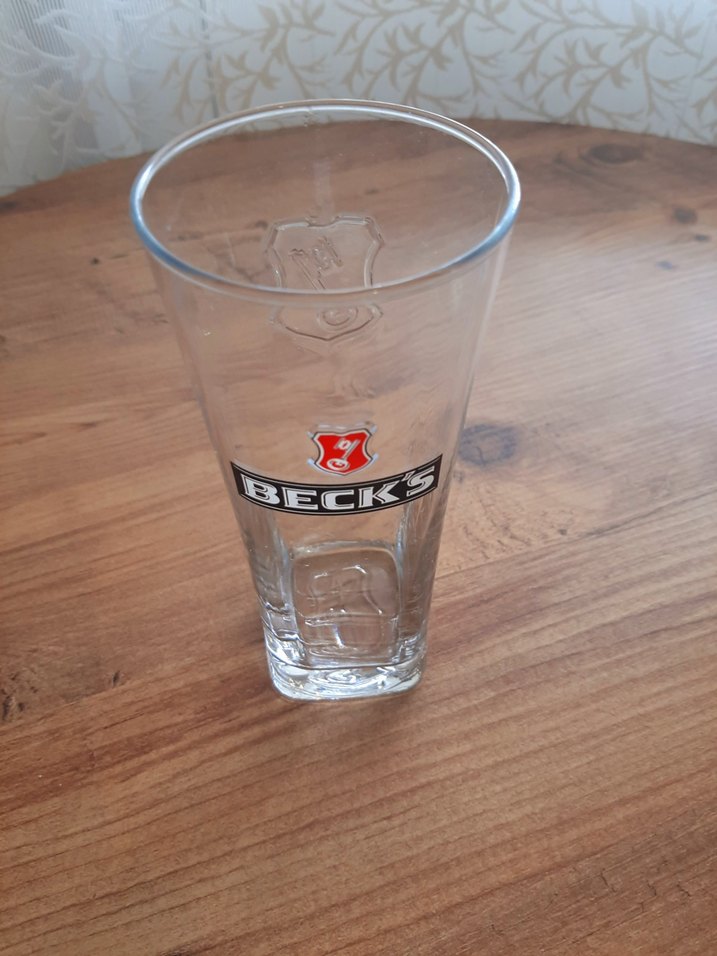 Shiny Beck's Bira Bardağı - Görsel 2