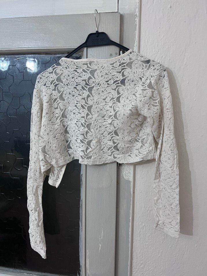 Dantel İşlemeli Uzun Kollu Beyaz Bolero - Görsel 2