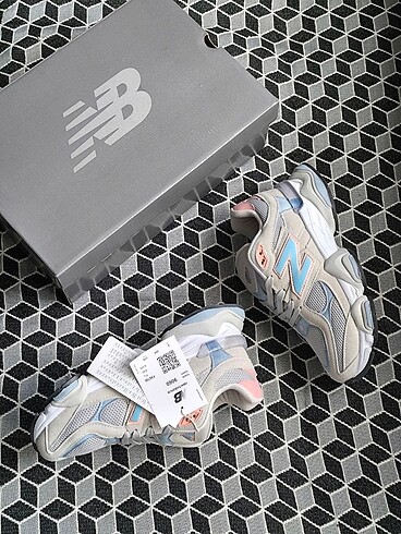 37 Beden çeşitli Renk NEW BALANCE 9060 KREM MAVİ BEYAZ