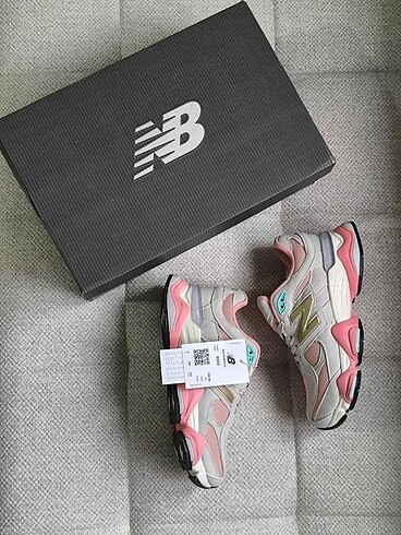 36 Beden NEW BALANCE 9060 PUDRA PEMBE BEJ