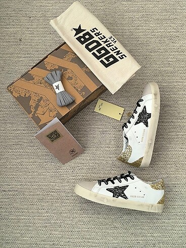 36 Beden çeşitli Renk GOLDEN GOOSE DELUX BRAND
