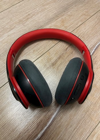 Anker Q10 kulaklık pedleri yırtık değildir.çok temiz ve mükemmel - Görsel 4